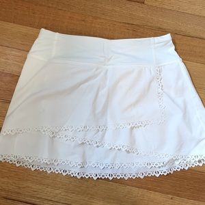 LULULEMON- IVIVVA WHITE LACE TENNIS SKIRT